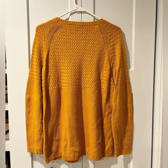 Talbots Sweater - Picture 2 of 2